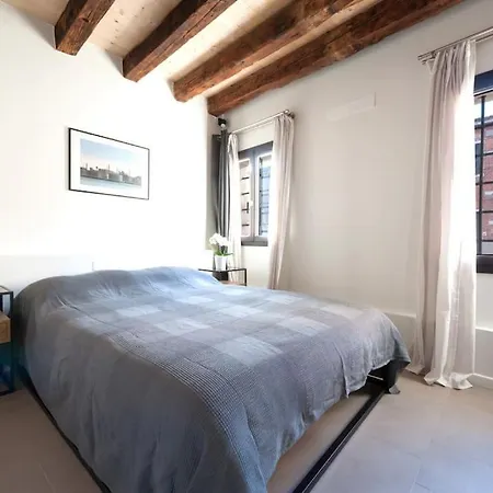 Ca' Ferrando, Brand New Apartment, Experienced Host! Venice Exterior photo